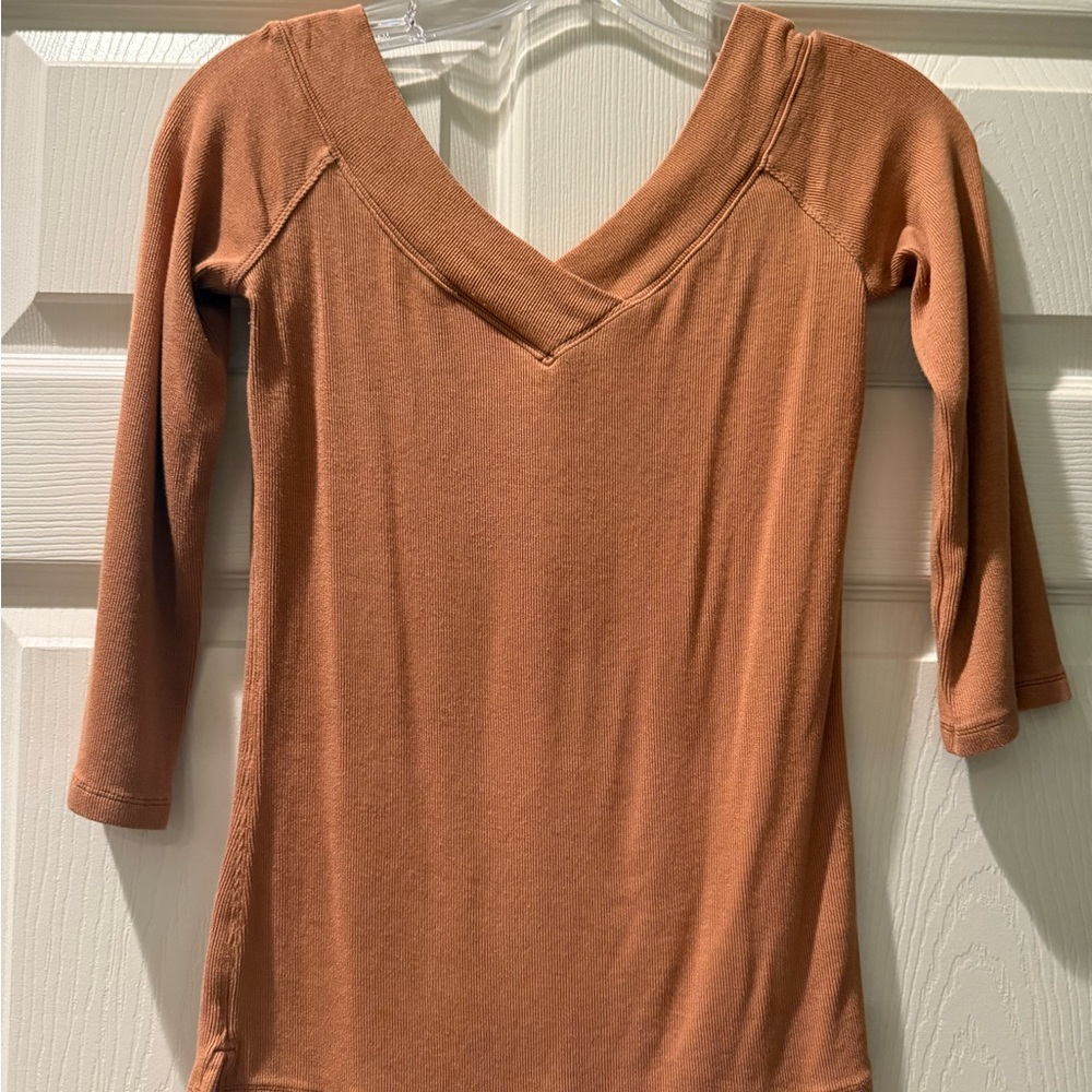 Free People Women's V-Neck Tan Top Medium